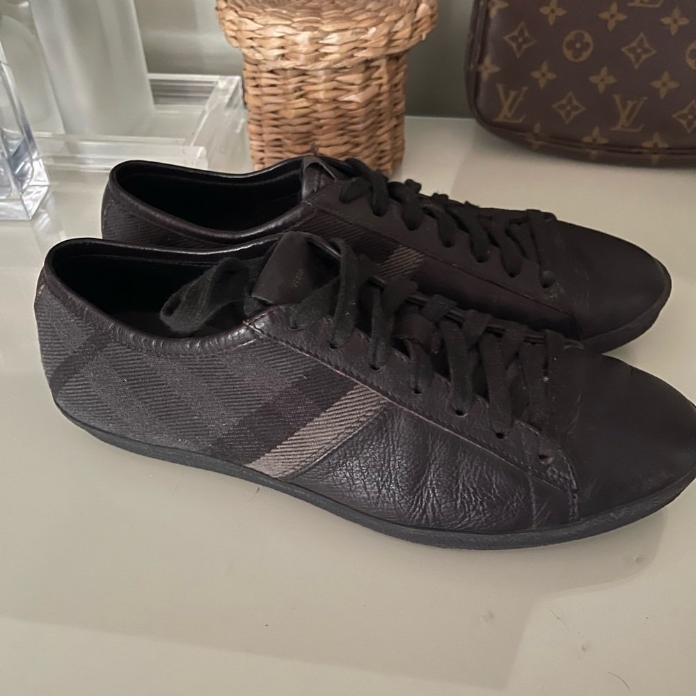 Burberry low top vintage check leather sneakers